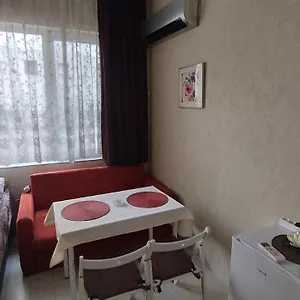 https://central-bourgas-sheinovo.sozopol-hotels.com